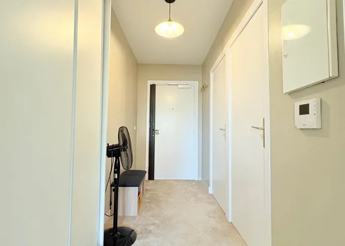 Centre Jardin Public Et Gare Du Midi Apartman