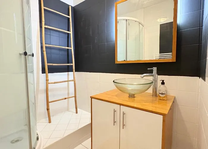 Centre Jardin Public Et Gare Du Midi * Biarritz